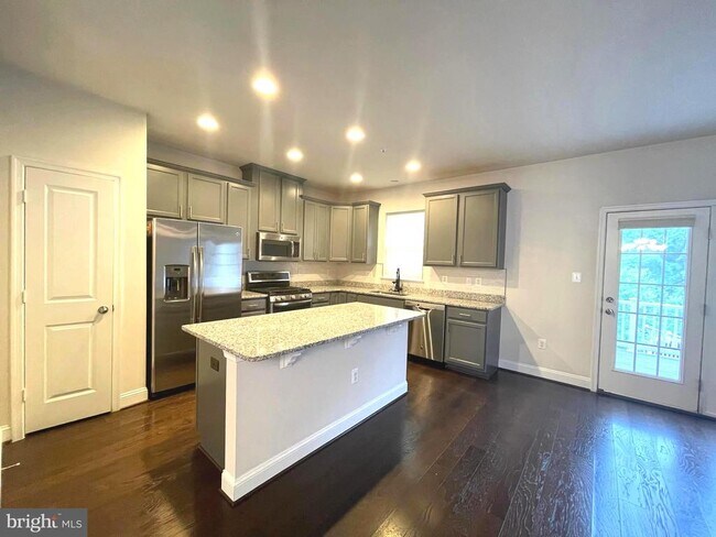 Building Photo - 7805 Loblolly Wy