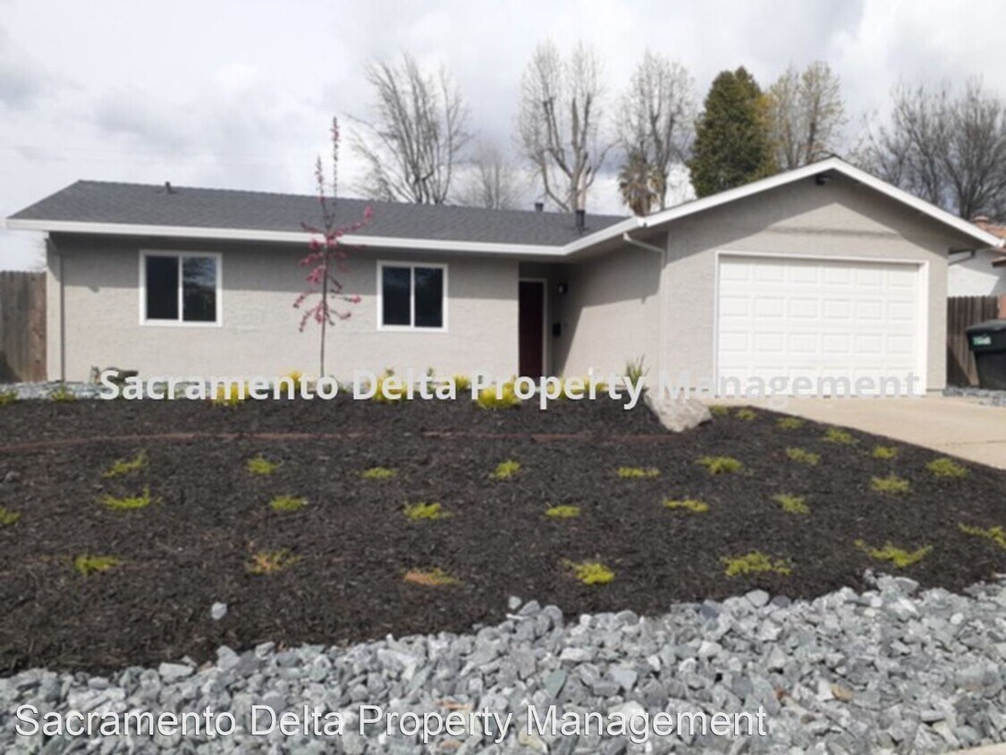 Primary Photo - 3 br, 1 bath House - 9225 Castlemont Cir.