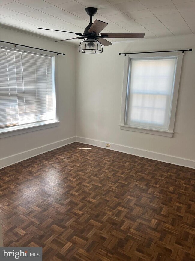 Foto del edificio - 406 Pine St