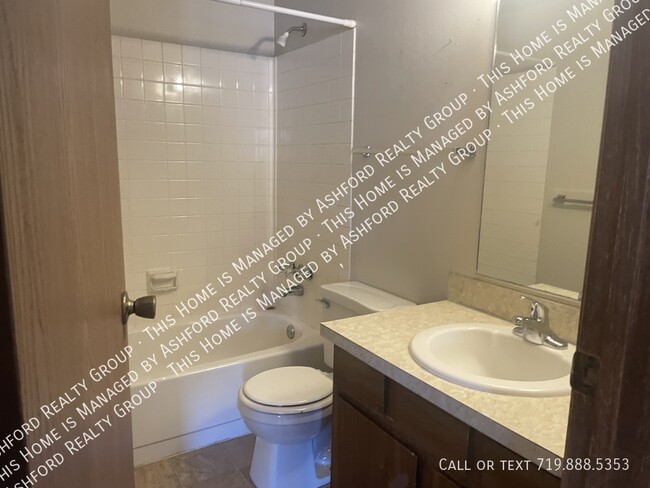 Foto del edificio - 1116 Darby St