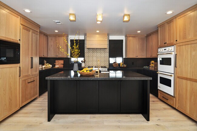 Kitchen - 180 Broadway