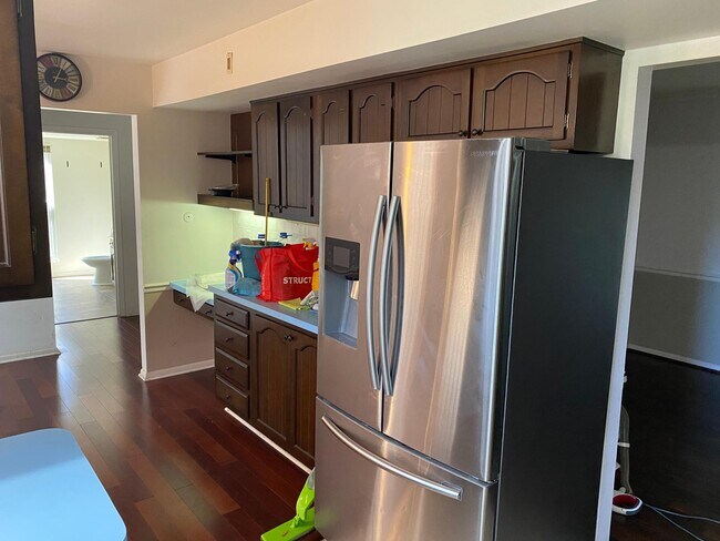 Foto del edificio - 3139 Rivermill Dr