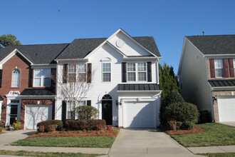 Building Photo - 608 Sunset Point Dr