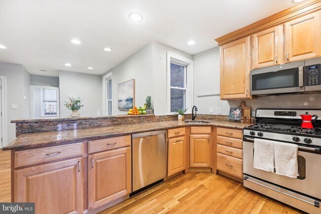 Foto del edificio - 2713 11th St NW