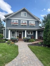 Building Photo - 4015 Wood End Dr