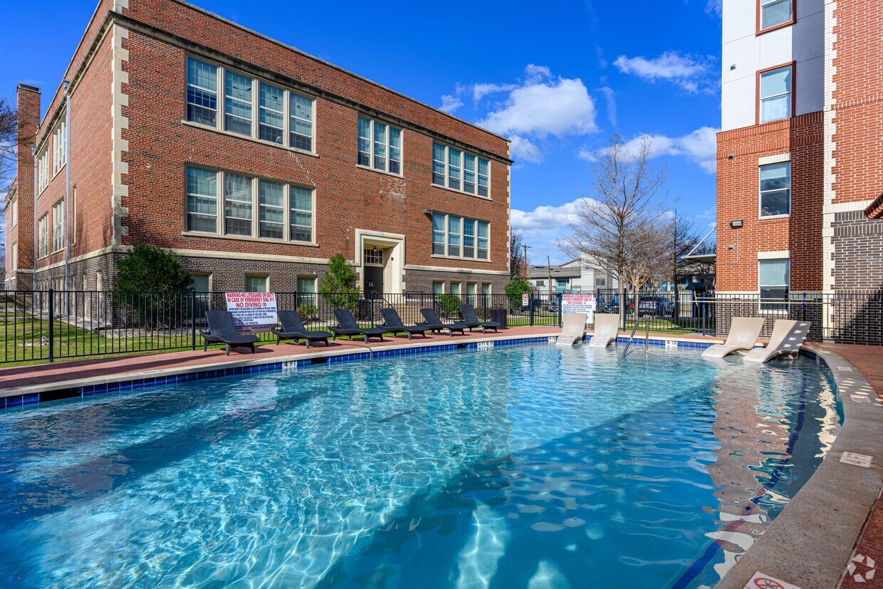 Primary Photo - West Campus Lofts