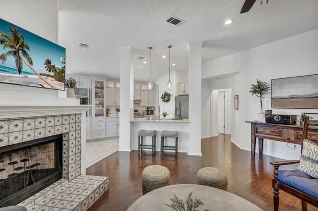 Building Photo - 505 Sunflower Dr