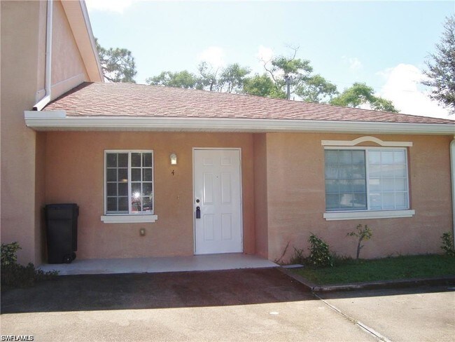Building Photo - 1227 SE 23rd Pl