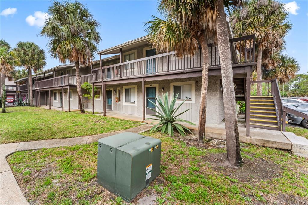 Foto principal - 6330 Newtown Cir