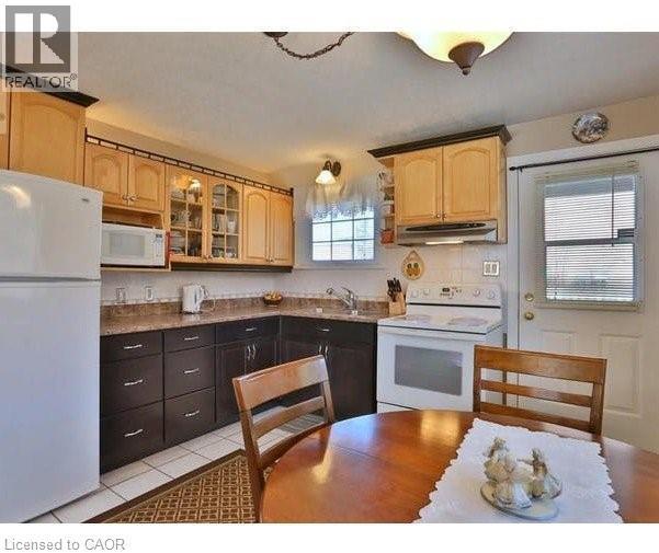 Building Photo - 92 Pattandon Ave