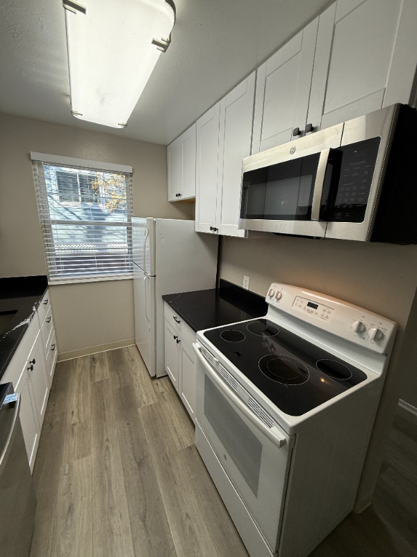 Building Photo - 1111 Maxwell Ave