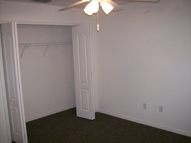 Foto del edificio - 7410 Mead Dr