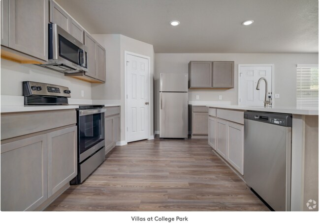 Building Photo - 14914 Casina Grn
