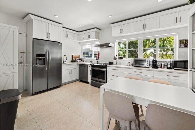Foto del edificio - 241 28th St
