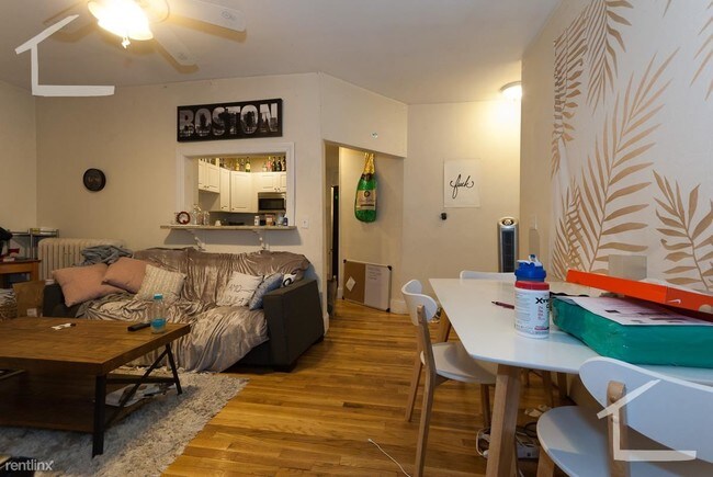 Foto del edificio - 4 br, 2 bath  - 73 Egmont St