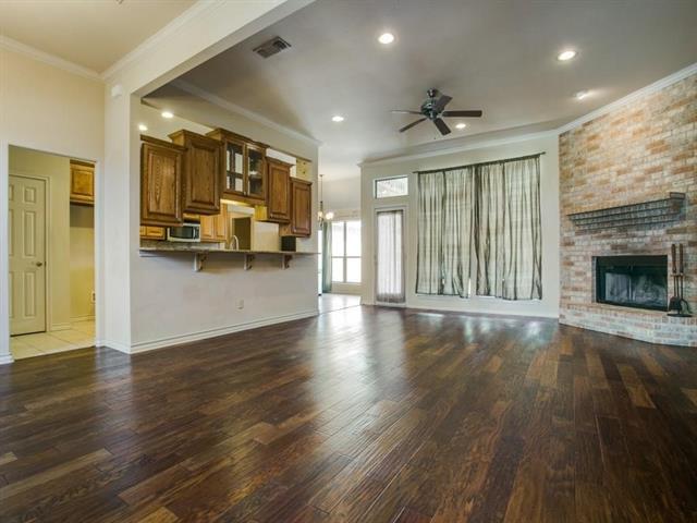 Foto del edificio - 1708 Rockview Dr
