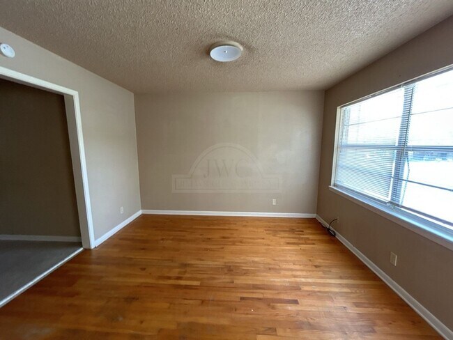 Foto del edificio - 1315 Jefferies, Killeen