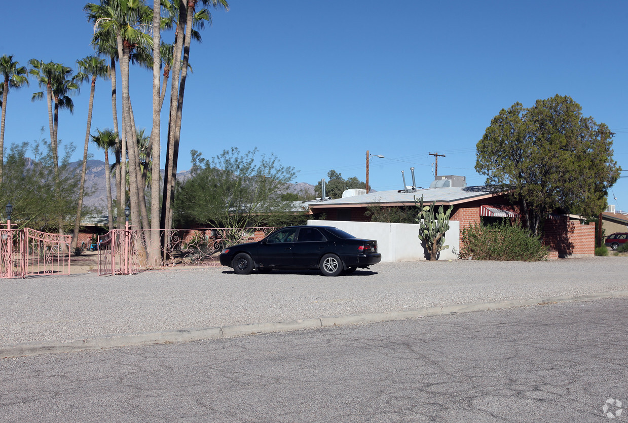 Primary Photo - Water Street Apartments