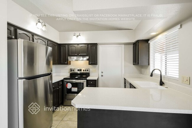 Foto del edificio - 1130 E Kerry Ln