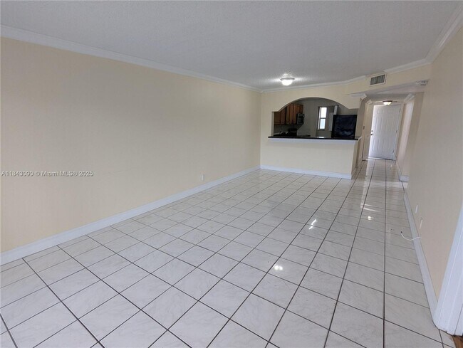 Building Photo - 7960 N Colony Cir