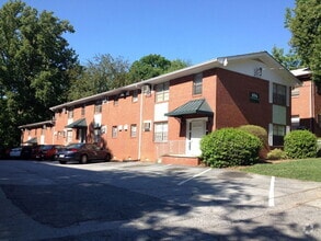 Building Photo - 896 Greenwood Ave NE