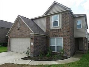 Building Photo - 12526 Greensbrook Forest Dr