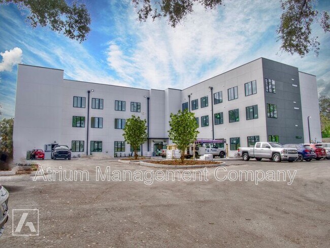 Foto del edificio - 221 S Bumby Ave