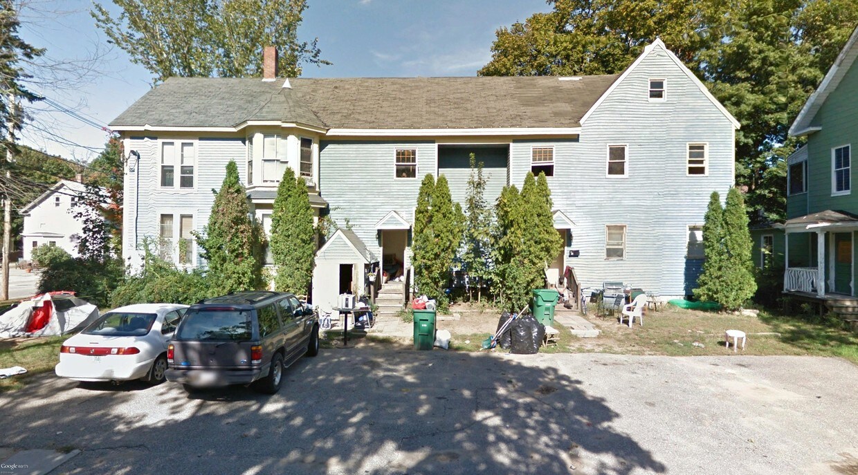 353 Portland St, Rochester, NH 03867 Apartments in Rochester, NH