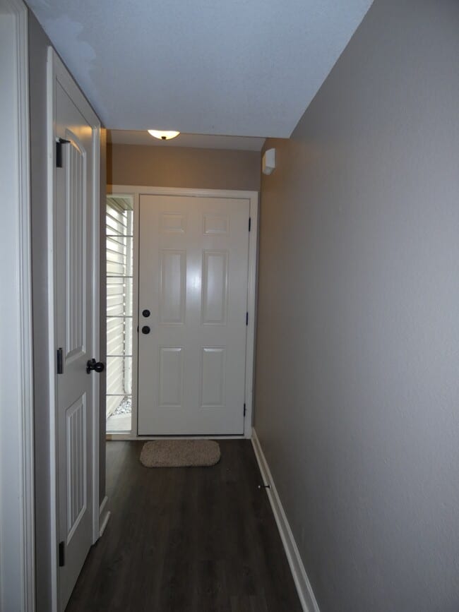Foto del edificio - 13640 Oak Valley Dr