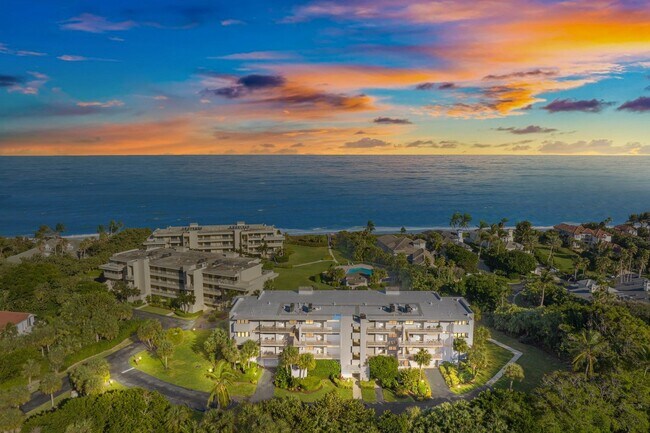 Building Photo - 209 Jimmy Buffett Mem Hwy