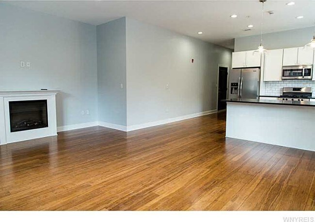 Foto del edificio - 220 Franklin St