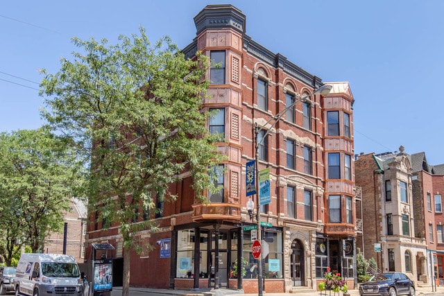 Foto principal - 1136 W Armitage Ave