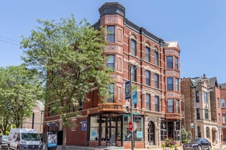 Building Photo - 1136 W Armitage Ave