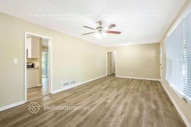 Foto del edificio - 4240 Newcomb Rd