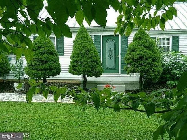 Building Photo - 20964 Evergreen Mills Rd