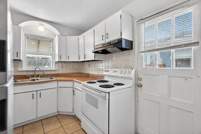 Foto del edificio - 9923 Jeffrey Dr