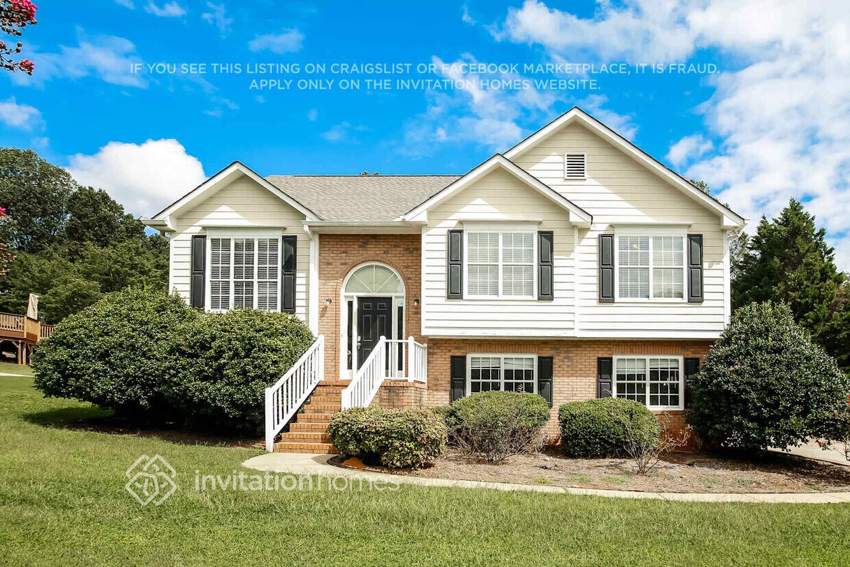 Foto principal - 2485 Misty Hollow Ln