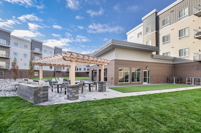 Patio - Retreat at Urban Plains