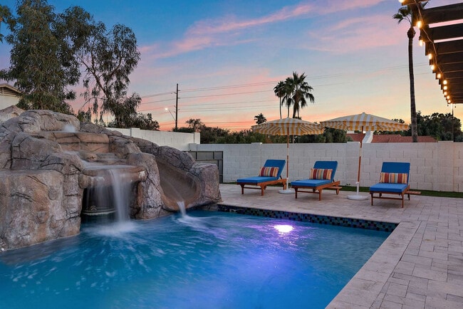 Building Photo - 12201 N 58th Way