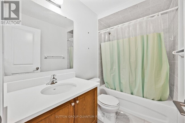 Building Photo - 275-275 Roxton Rd