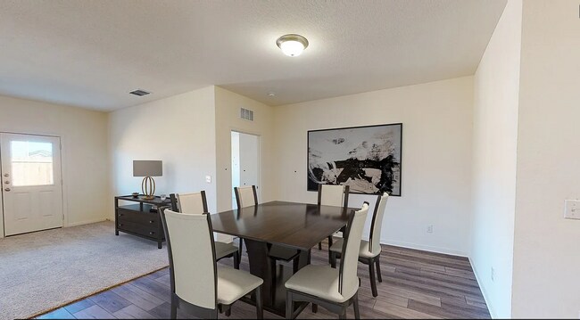 Foto del edificio - 8319 Falcon Meadow Dr