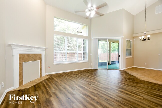 Building Photo - 2593 Country Side Dr