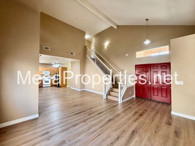 Foto del edificio - 16260 Windcrest Dr