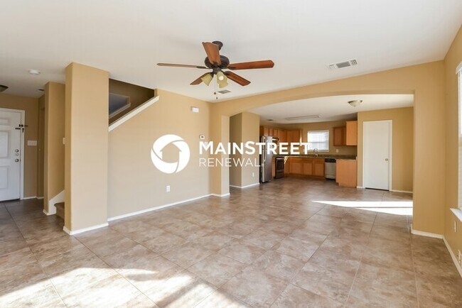 Foto del edificio - 4 Bedroom Pet-Friendly Home in San Antonio...