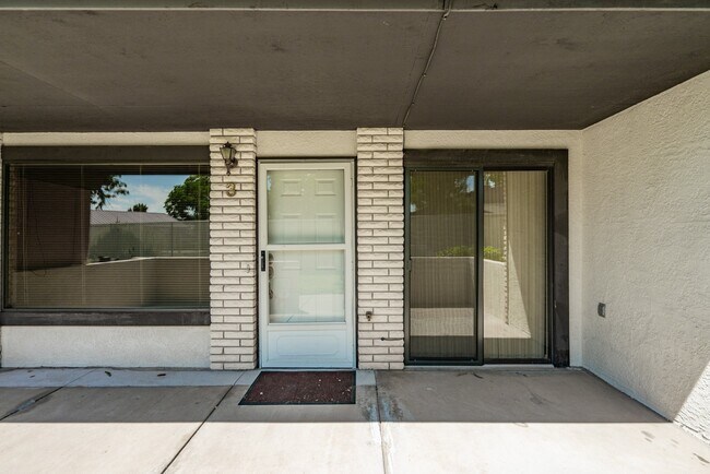 Foto del edificio - 2 Bedroom & 2 Bath Available in St. George!
