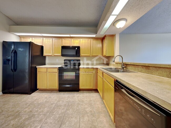 Foto del edificio - 6101 Morse Glen Ct