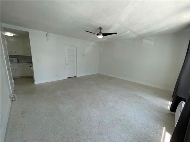 Building Photo - 600 N Birch Rd