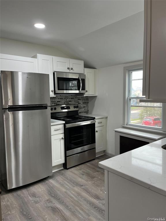 Foto del edificio - 256 N Wellwood Ave