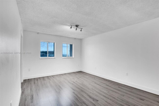 Foto del edificio - 269 NW 7th St