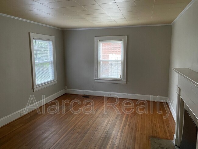 Building Photo - 2931 Rush Ave